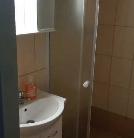 Skolni Гостевой дом *